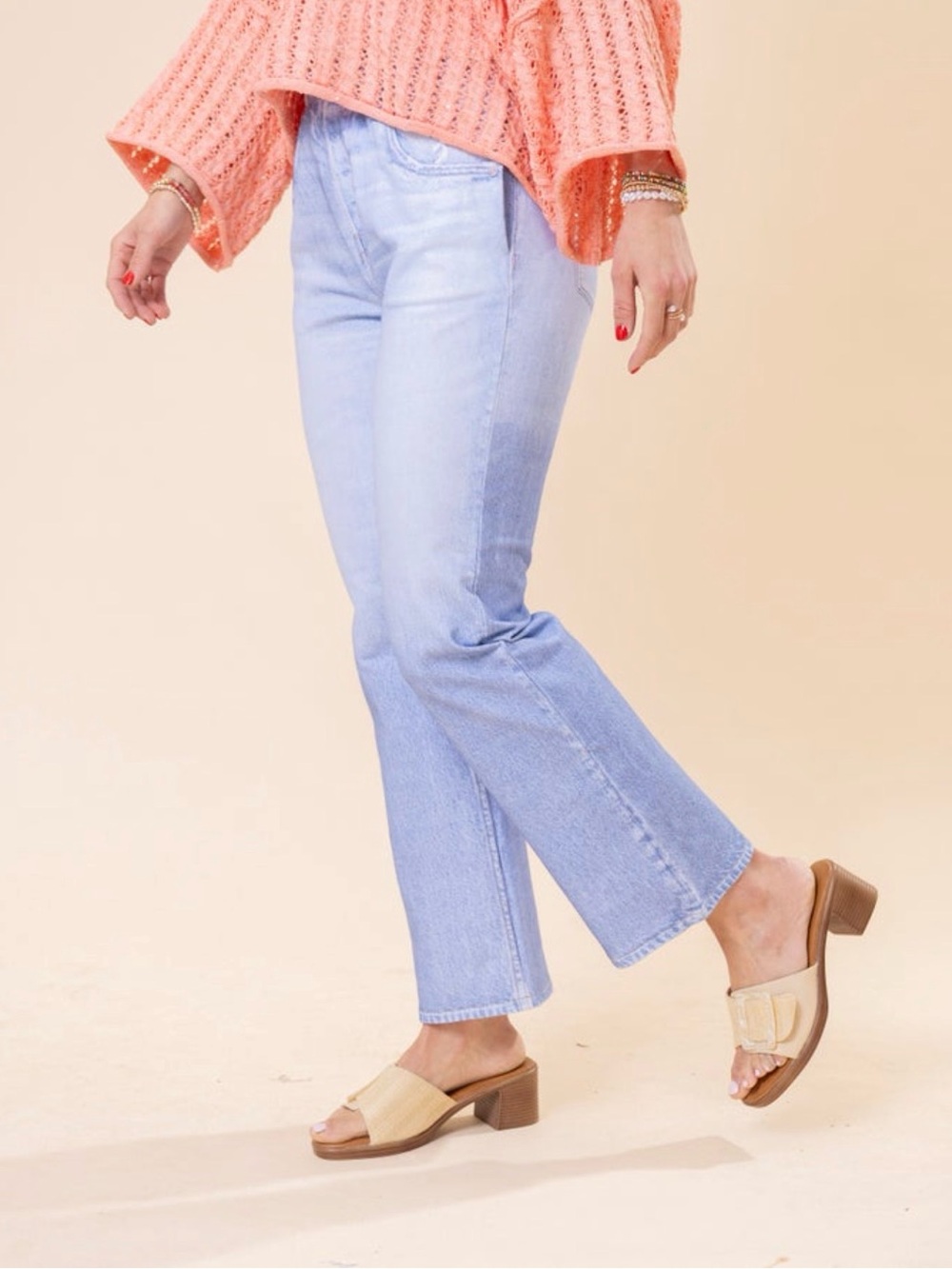 Dear Scarlett Light Zenim Straight Leg jeans, size medium.